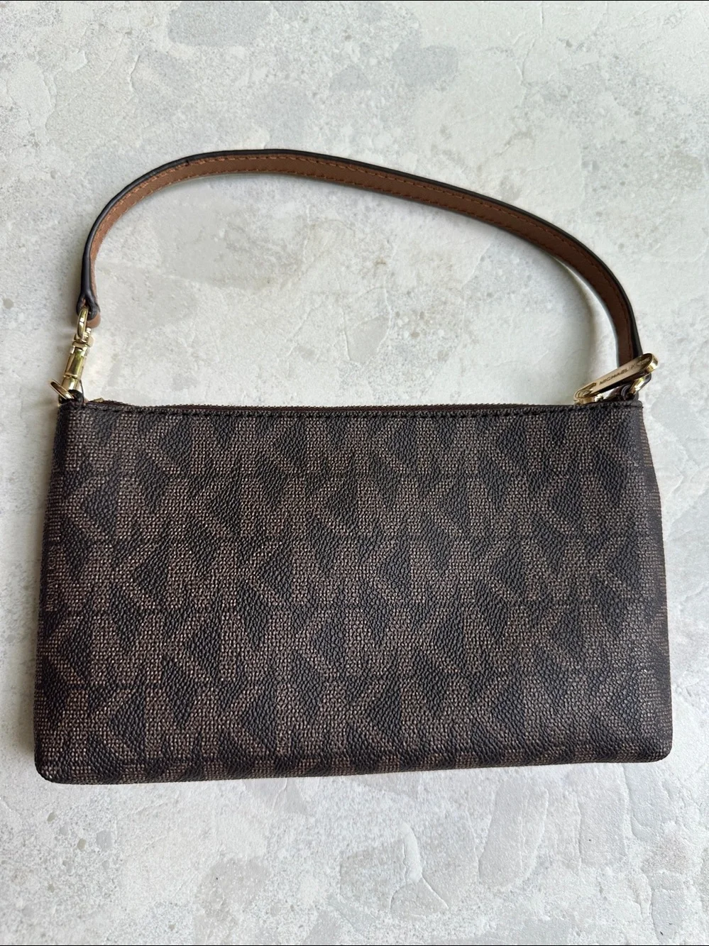 Michael Kors Jet Set Travel Signature Top Zip Wristlet